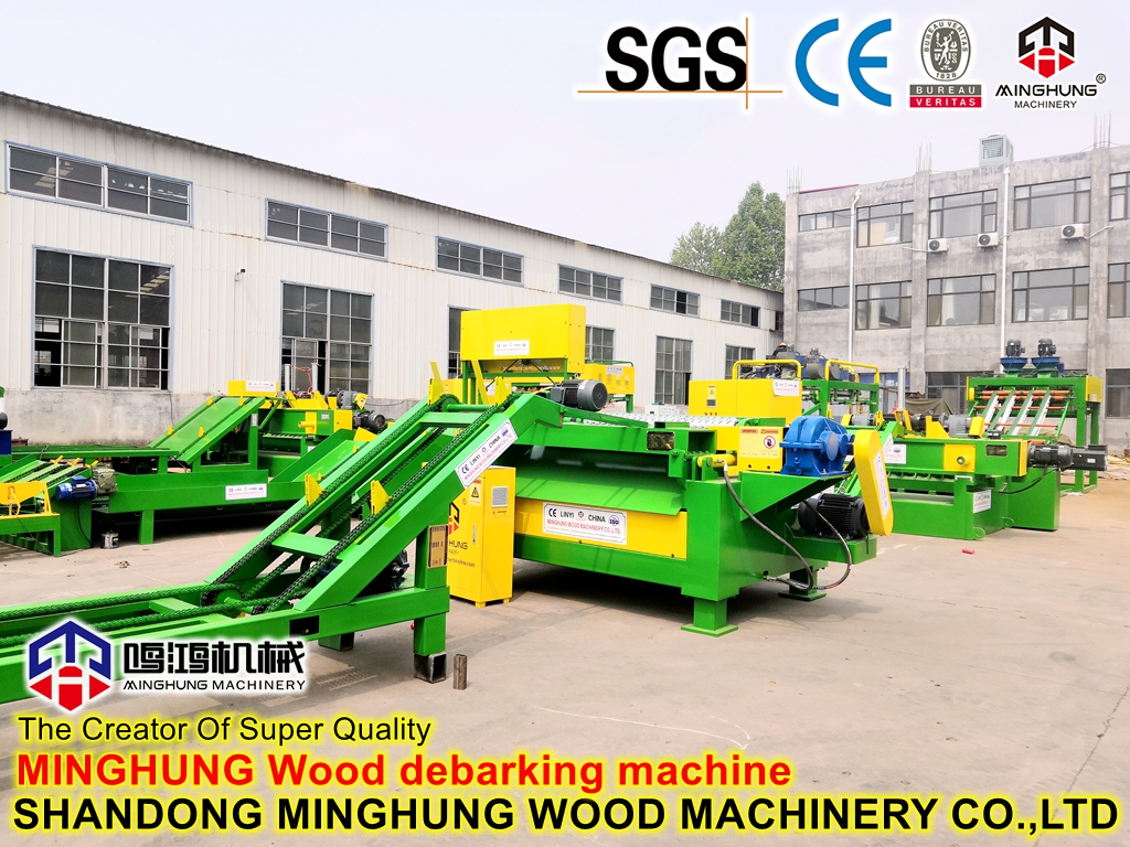 Descascador de toras de madeira remove facilmente a casca