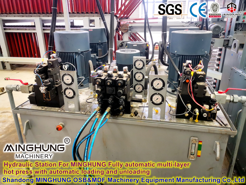 Pressione a quente de várias camadas totalmente automática com carregamento e descarregamento automáticos