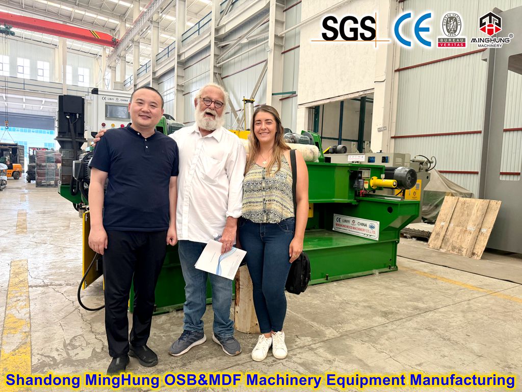 M&aacute;quina de descascar folheado Shandong Minghung 